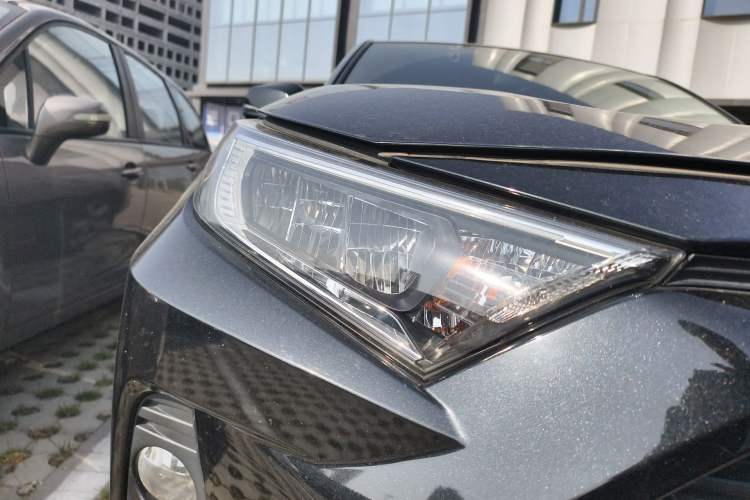 Used Toyota RAV4 2021 2.0L CVT 4x4 Style PLUS Edition
