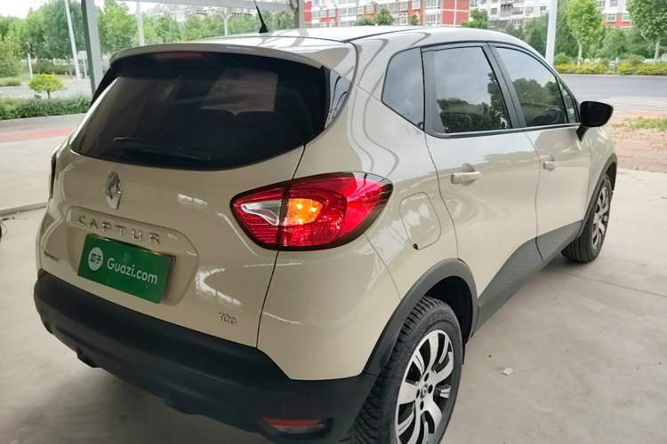 Used Renault Captur 2015 1.2T Automatic Standard Edition
