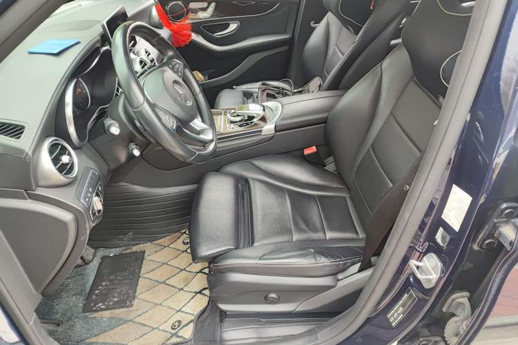 Used Mercedes-Benz GLC 2017 GLC 260 4MATIC Luxury Model