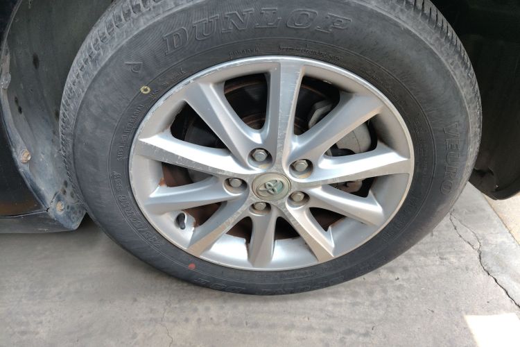 Used Toyota Camry 2013 200E Classic Elite Edition Right Front Wheel Hub