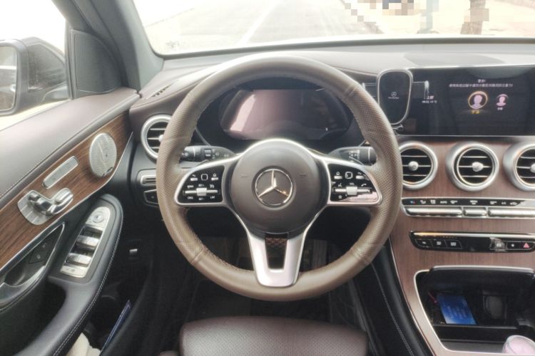 Used Mercedes-Benz GLC 2021 GLC 300 L 4MATIC Dynamic Model Steering Wheel