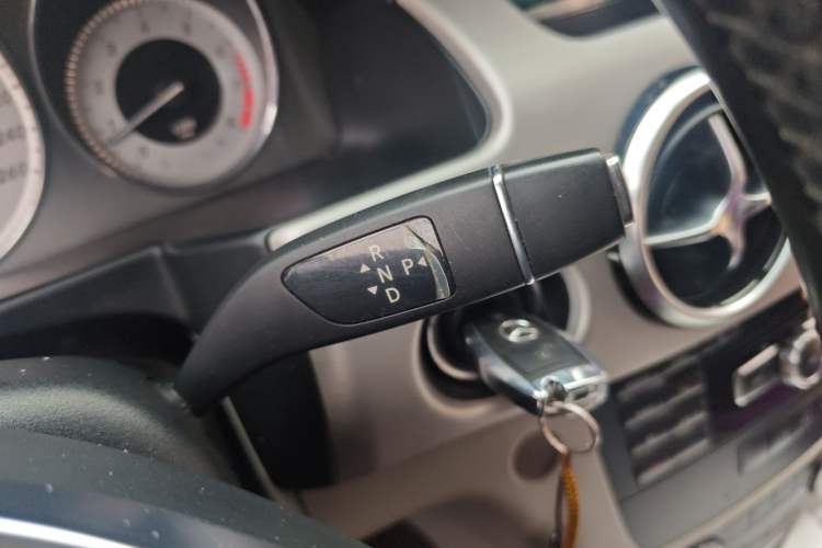 Used Mercedes-Benz GLK-Class 2015 GLK 260 4MATIC Dynamic Edition Ultimate Version Gear Lever