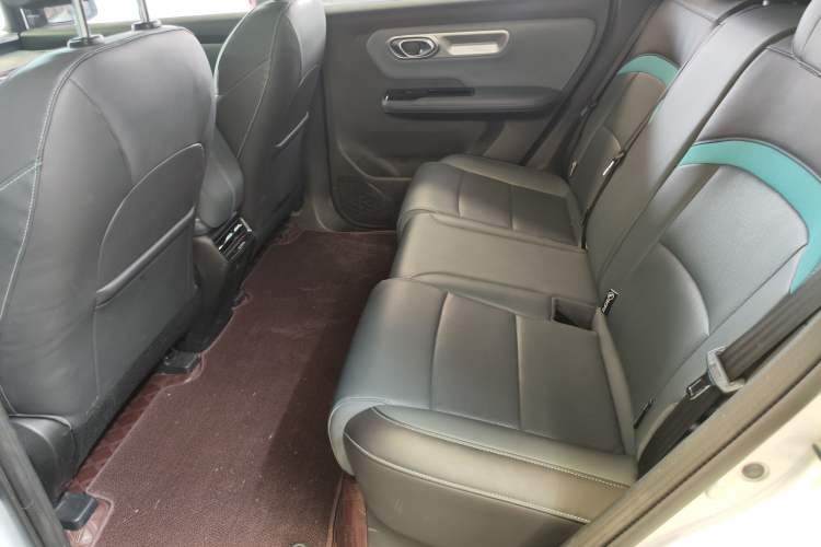 Used AION Y 2023 Plus 510 Smart Edition