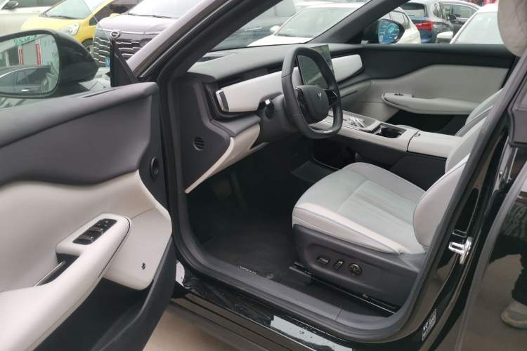 Used VOYAH COURAGE 2024 Long-Range Supercharge Edition
