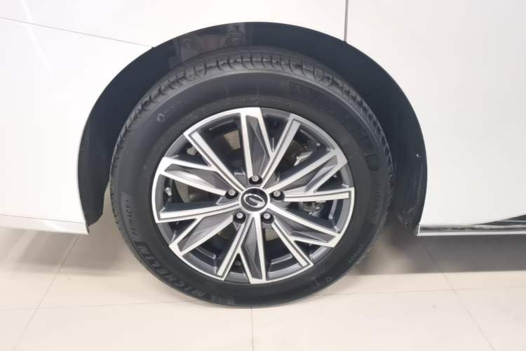 Used GAC Trumpchi M8 2024 Master Series Super Hybrid Edition
