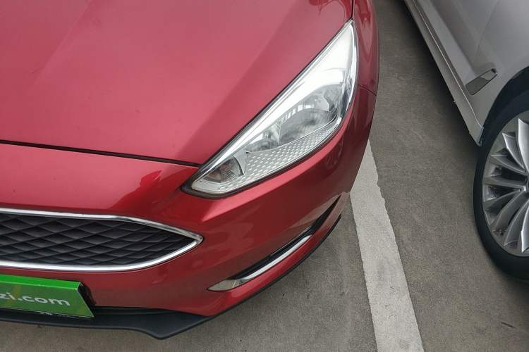 Used Ford Focus 2017 Hatchback 1.6L Automatic Fashion Edition Smart Drive Version Left Front Headlight