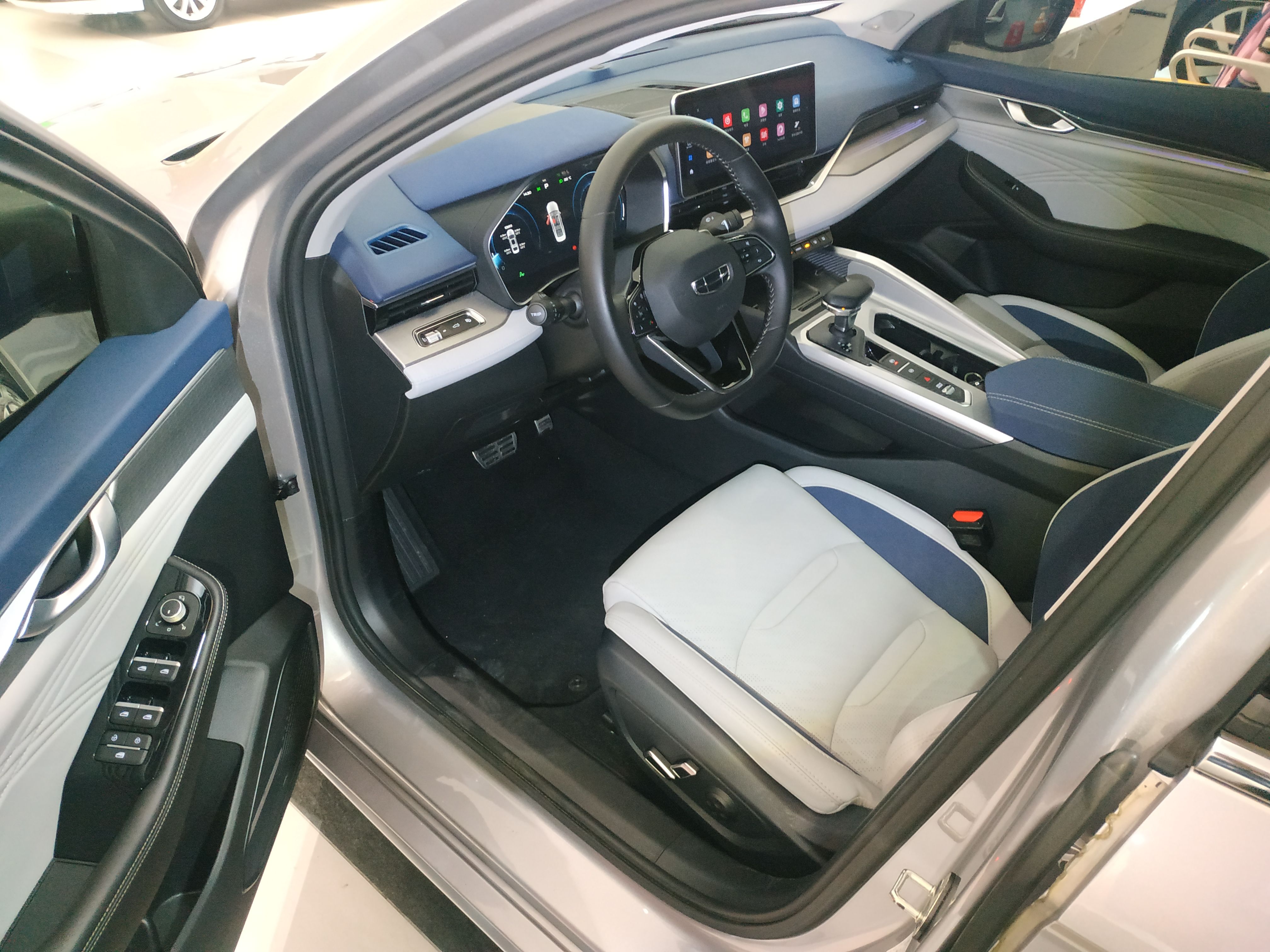 Geely Auto Preface 2023 2.0TD Prestige Version — снимка 18