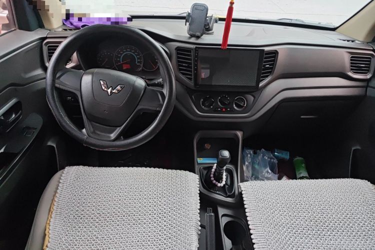 Used Wuling Hongguang V 2019 1.5L Jingqu Version China VI LAR