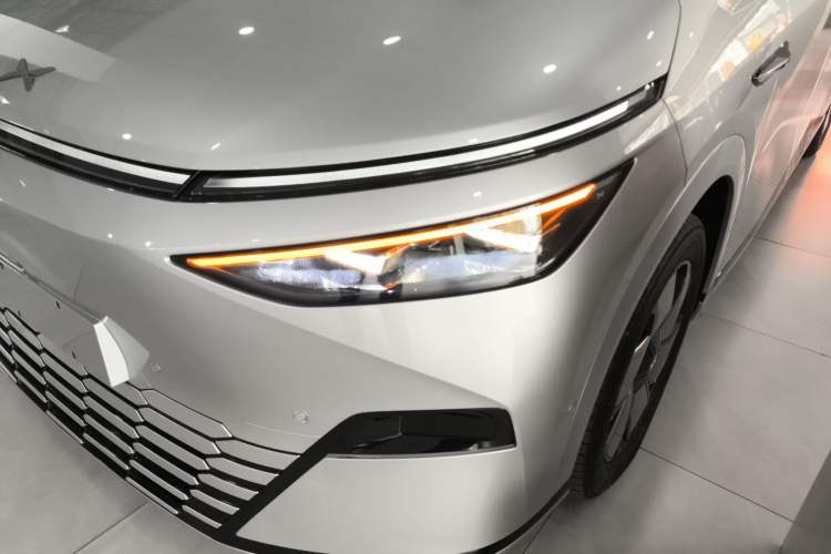 Used XPeng X9 2024 610 Long-Range Pro