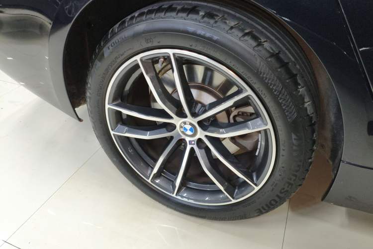 Used BMW 5 Series 2022 Second Facelift 525Li M Sport Package
