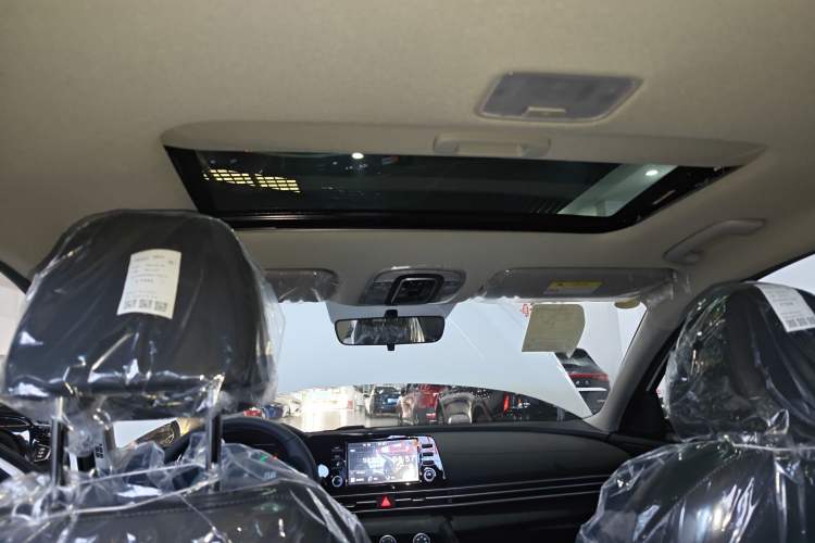 Used Hyundai Elantra 2023 1.5L CVT GLX Elite Edition
