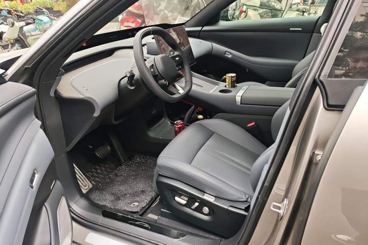 Used Xiaomi Auto YU7 2025 Ultra-Long Range Rear-Wheel Drive Version
