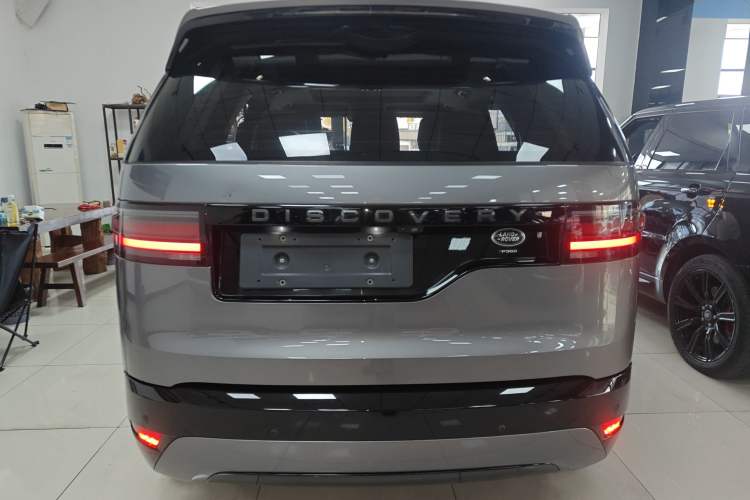 Used Land Rover Discovery 2021 360 PS R-Dynamic S