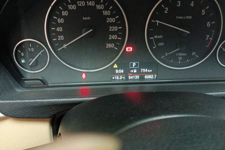 Used BMW 3 Series 2015 316Li Fashion Model