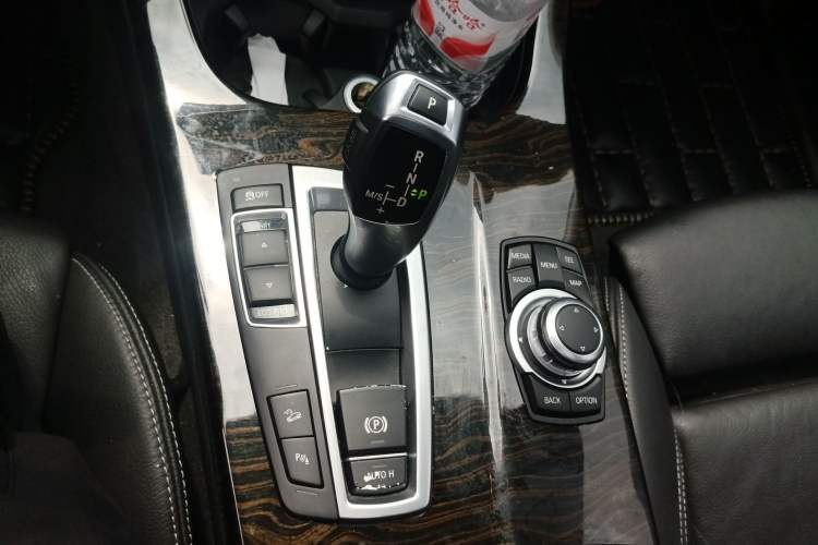 Used BMW X3 2013 xDrive20i Luxury Edition Gear Lever