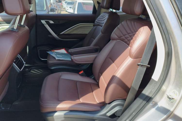 Used Geely Auto Jiajie 2022 1.8TD DCT Platinum Comfort Model Left Rear Seat