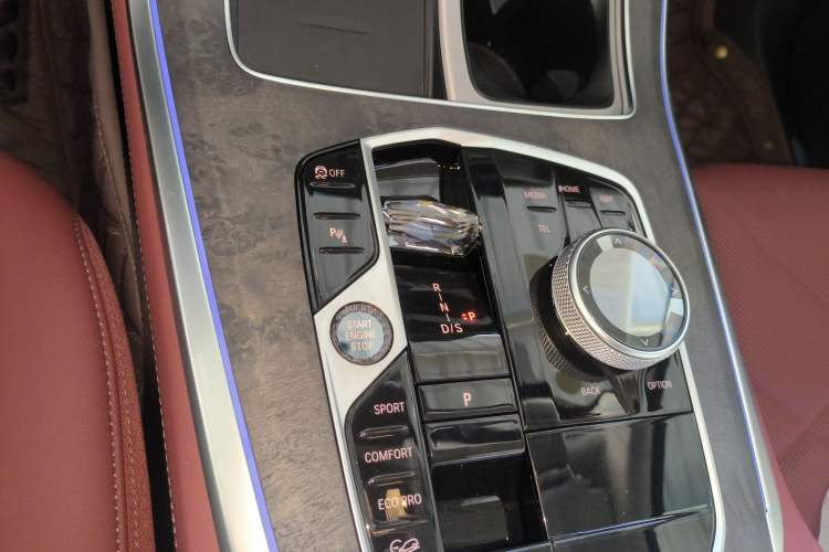 Used BMW X5 2025 Model, xDrive 30Li Prestige M Sport Night Package