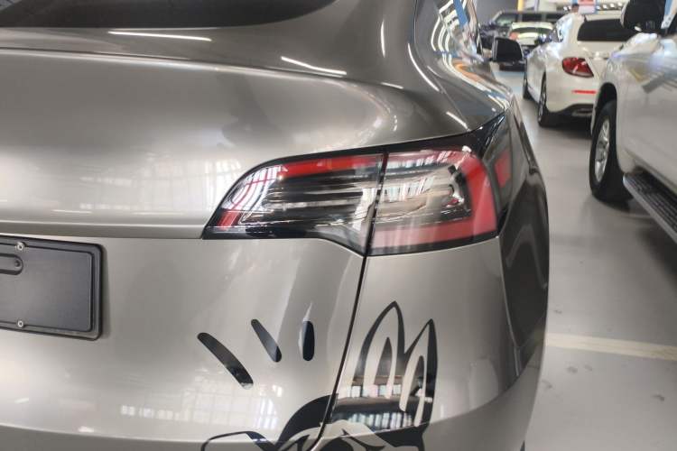 Used Tesla Model Y 2024 Rear-Wheel-Drive Version
