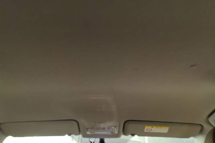 Used Toyota RAV4 2013 2.0L CVT Two-Wheel Drive Urban Edition Headliner