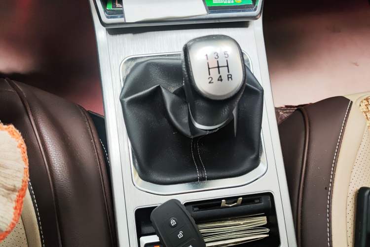 Used Bestune X40 2019 1.6L Manual Luxury Edition China VI Gear Lever