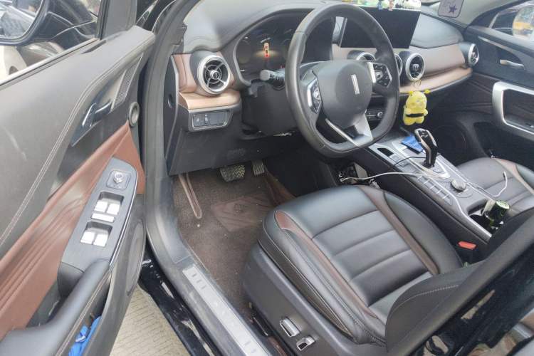 Used Wey VV5 2021 1.5T Two-Wheel Drive Smart Pioneer Driver Seat