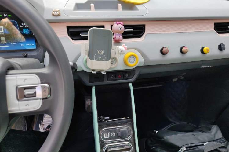 Used Chery QQ Ice Cream 2022 120km Conical Shape Lithium Iron Phosphate