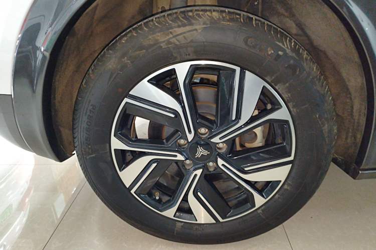 Used NETA U 2023 NETA U-Ⅱ Challenge Edition 400 U Show – Lithium Iron Phosphate
