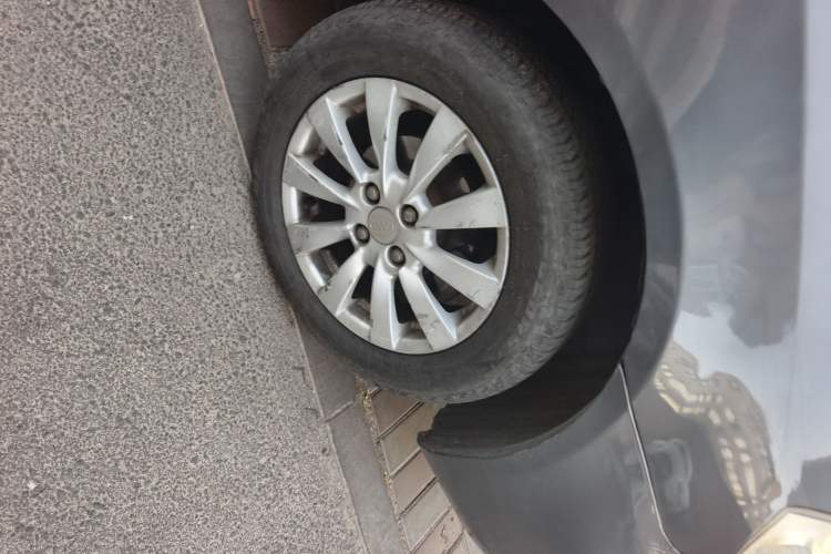 Used BYD G3 2011 Smart Tech Version 1.5L Manual Luxury Edition
