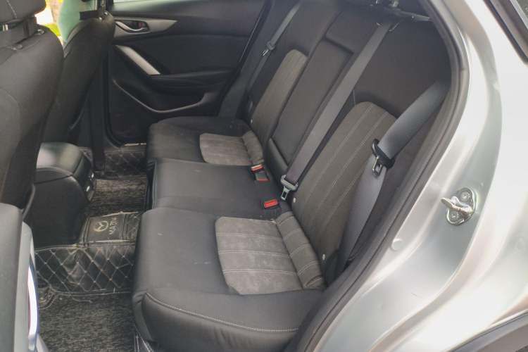 Used Mazda CX-4 2018 2.0L Automatic Two-Wheel Drive Blue Sky Exploration Version China V Standard
