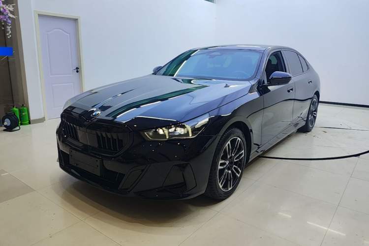 Used BMW 5 Series 2025 525Li M Sport Package