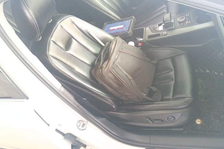 Used Audi A4L 2019 40 TFSI Ambition Version China V