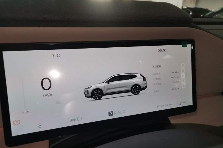 Used Volvo Volvo XC70 Plug-in Hybrid 2026 Model Four-Wheel Drive Long-Range Ultra