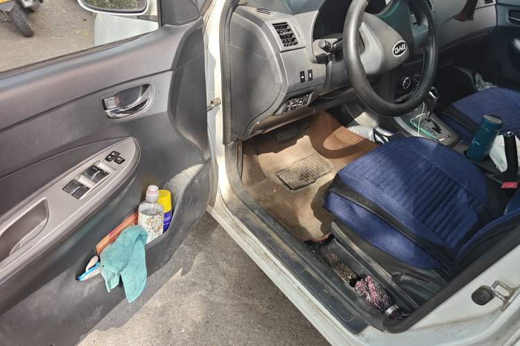 Used BYD L3 2015 Energy-Efficient Model 1.5L Automatic Comfort Edition