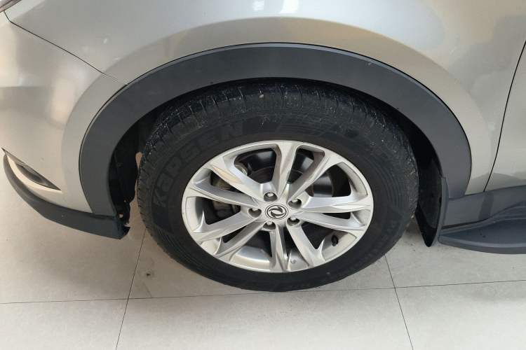 Used Dongfeng Fengon 580 2017 1.5T CVT Comfort Model Left Front Wheel Hub