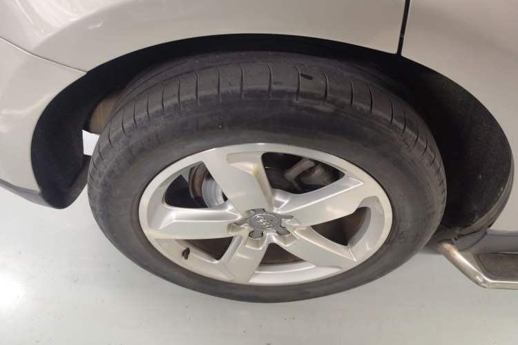 Used Audi Q5 2015 40 TFSI Technology Edition Right Rear Wheel Hub