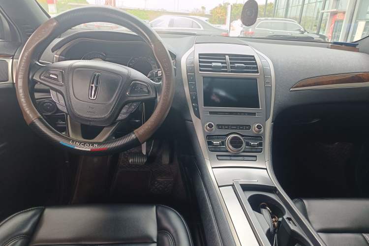 Used Lincoln MKZ 2020 2.0T Deluxe Edition
