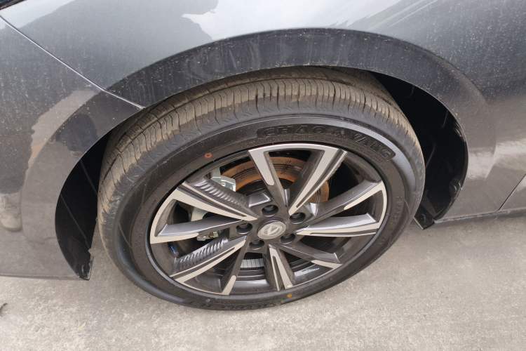 Used CHANGAN Eado 2025 Blue Whale 1.5T 500Bar Prestige Model
