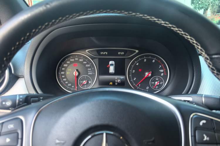 Used Mercedes-Benz B-Class 2015 B 200 Fashion Model
