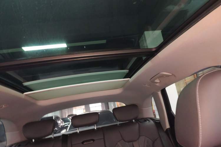 Used Audi Q5L 2021 40 TFSI Fashion Dynamic Model Headliner