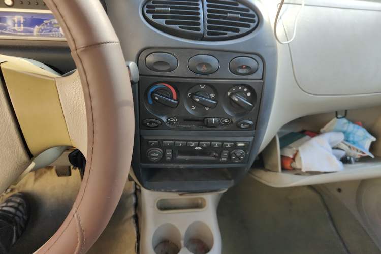 Used Chery QQ3 2012 Stylish Edition 1.0L Manual Start-Up Model