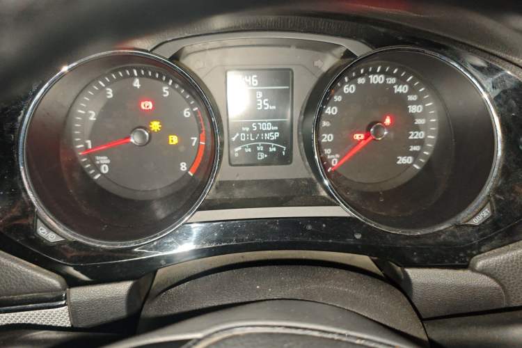 Used Volkswagen Sagitar 2017 1.6L Manual Comfort Model Instrument Cluster