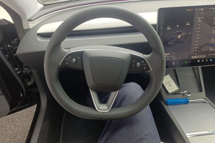 Used Tesla Model 3 2023 Rear-Wheel-Drive Version Steering Wheel