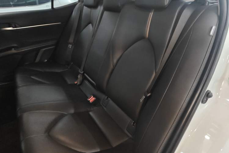 Used Toyota Camry 2023 2.5G Luxury Edition Left Rear Seat