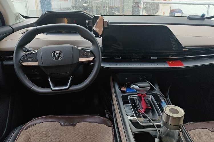 Used CHANGAN CS55PLUS 2023 2nd Generation 1.5T DCT Light-Year Edition Center Console
