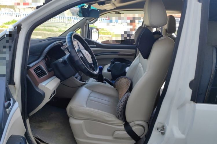 Used FORTHING Lingzhi 2017 M5L 1.6L 7-Seater Comfort Model
