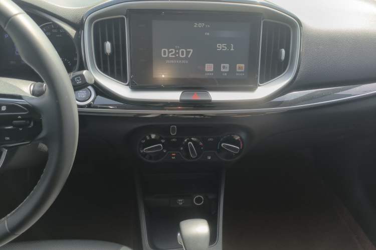 Used Kia kx1 Stonic 2021 1.4L CVT Fun Edition