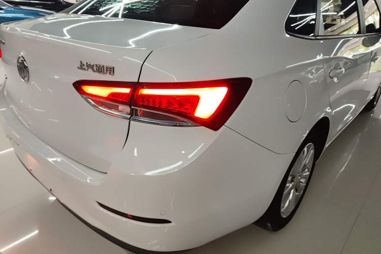 Used Buick GT 2018 15T Dual-Clutch Elite Model China V Standard Right Rear Taillight