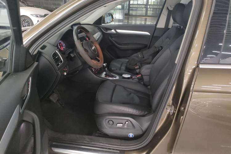 Used Audi Q3 2017 30 TFSI Fashion Model

