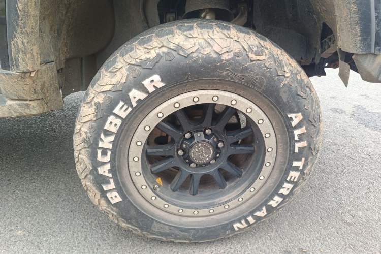 Used BAIC Off-Road BJ40 2018 PLUS 2.0D Manual Four-Wheel Drive Prestige Model China V Emission Standard Right Front Wheel Hub