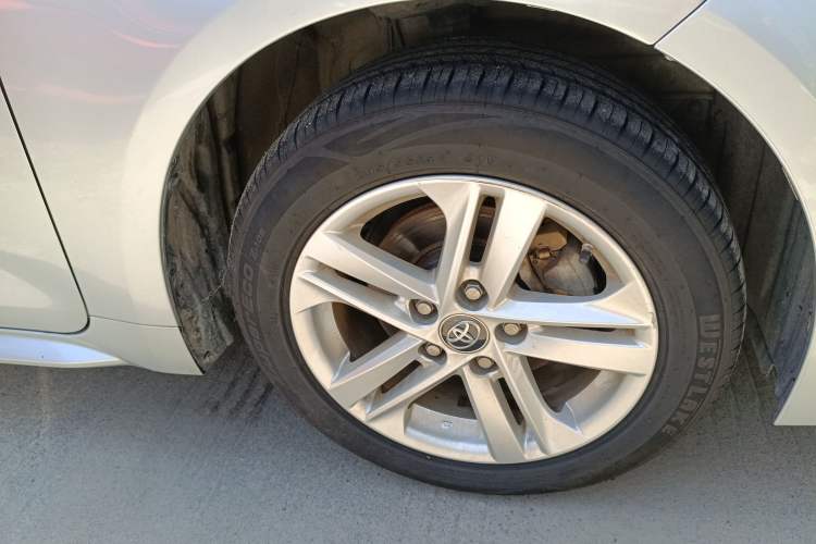 Used Toyota Levin 2022 Dual-Motor 1.8H E-CVT Progressive Edition Right Front Wheel Hub